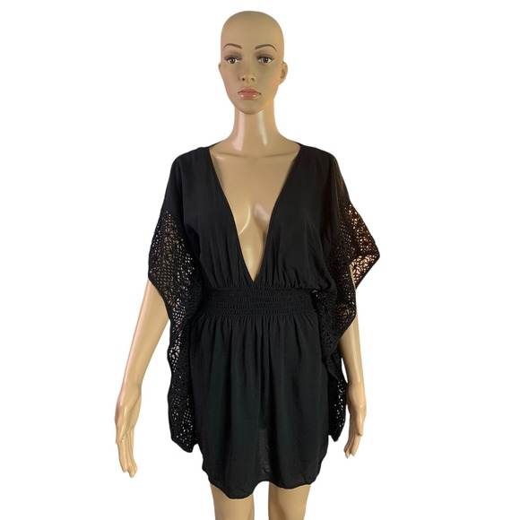 Victoria's Secret Boho Top Black Crochet Trim Plunging Neck Backless Size Large - Picture 1 of 11